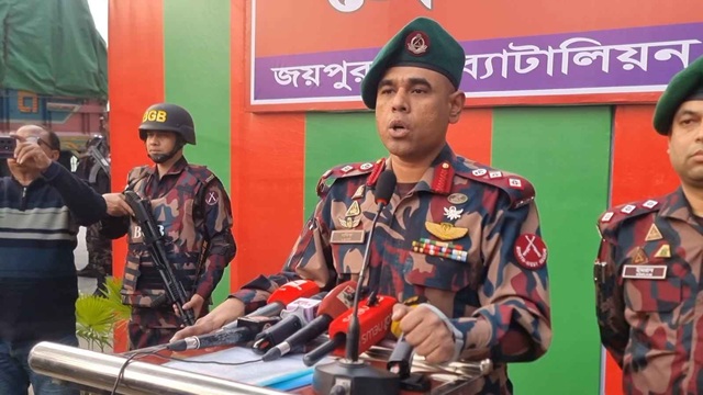 ভোট ঘিরে জয়পুরহাটে বিজিবির বিশেষ নজরদারি, ২৪ প্লাটুন সদস্য মোতায়েন