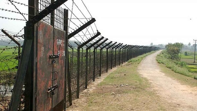 কুমিল্লা সীমান্তে বিএসএফের গুলিতে বাংলাদেশি যুবক আহত