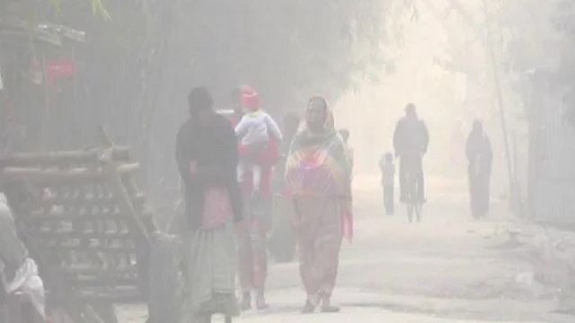 হিমেল হাওয়ায় বেড়েছে শীতের তীব্রতা