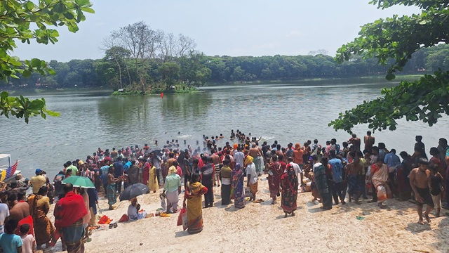 বরিশালের নদী থেকে বাল্কহেড শ্রমিকের লাশ উদ্ধার