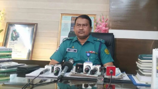 আহত-অসুস্থ পুলিশ সদস্যদের ডিএমপির আর্থিক অনুদান