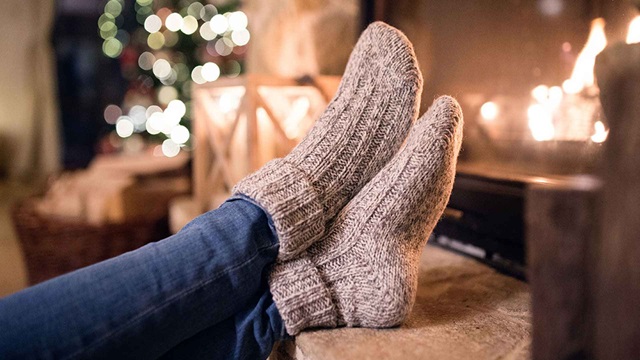 মোজা পরেও হাত-পা বরফ, এই রোগে আক্রান্ত নন তো?