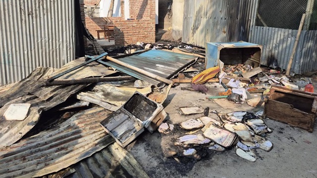 একই রাতে দুই সরকারি কার্যালয়ে অগ্নিসংযোগ