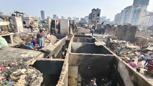 কড়াইল বস্তিতে কেন বারবার আগুন?