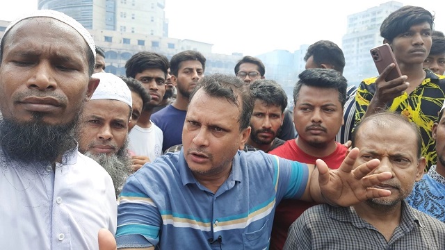সরকারে কাছে বিনা সুদে ঋণ চান বঙ্গবাজারের ক্ষতিগ্রস্ত ব্যবসায়ীরা