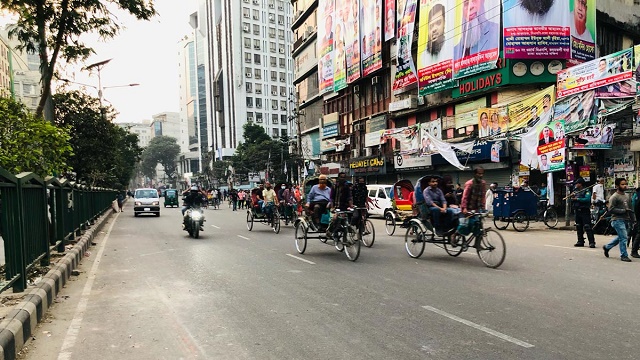 খুলে দেওয়া হলো নয়াপল্টন সড়ক, যান চলাচল স্বাভাবিক