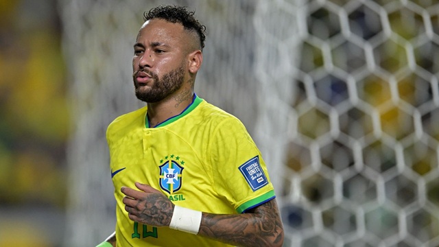 কবে অবসর নেবেন জানালেন নেইমার