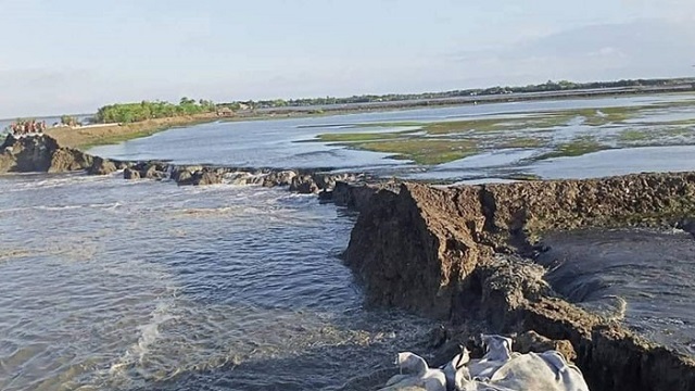 কপোতাক্ষ নদীতে পানি বৃদ্ধি, ৩ গ্রাম প্লাবিত