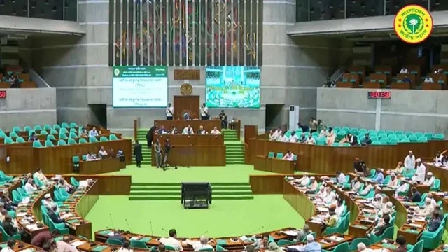 এলপিজির সিন্ডিকেট রুখতে কঠোর সরকার, ব্যবস্থা নিতে নির্দেশ