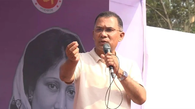 পাচারকৃত অর্থ ফিরিয়ে এনে কৃষক-ফ্যামিলি কার্ডের মাধ্যমে জনগণকে দেওয়া হবে