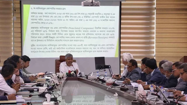 জ্বালানি সংকট ঘিরে স্থগিত হচ্ছে পোশাক খাতের ক্রয়াদেশ, বাড়ছে উদ্বেগ